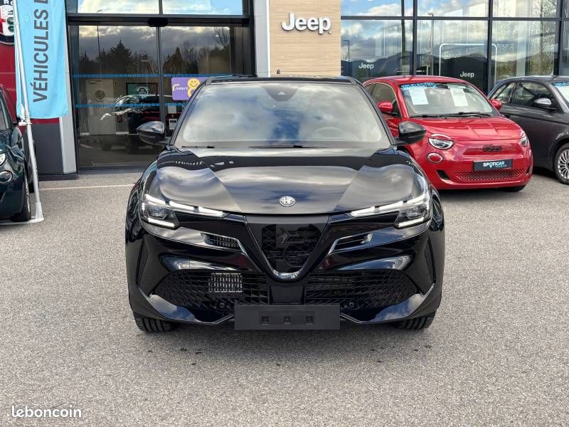 Alfa Romeo Junior 1.2 Ibrida 145 ch eDCT6 Speciale (image 2)