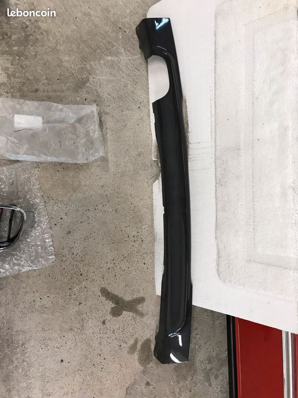 Pièces BMW F20 F30 Pack M E60 / LIRE ANNONCE (image 3)