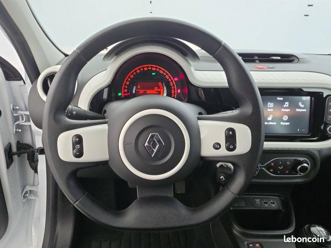 RENAULT Twingo III SCe 65 Equilibre (image 15)