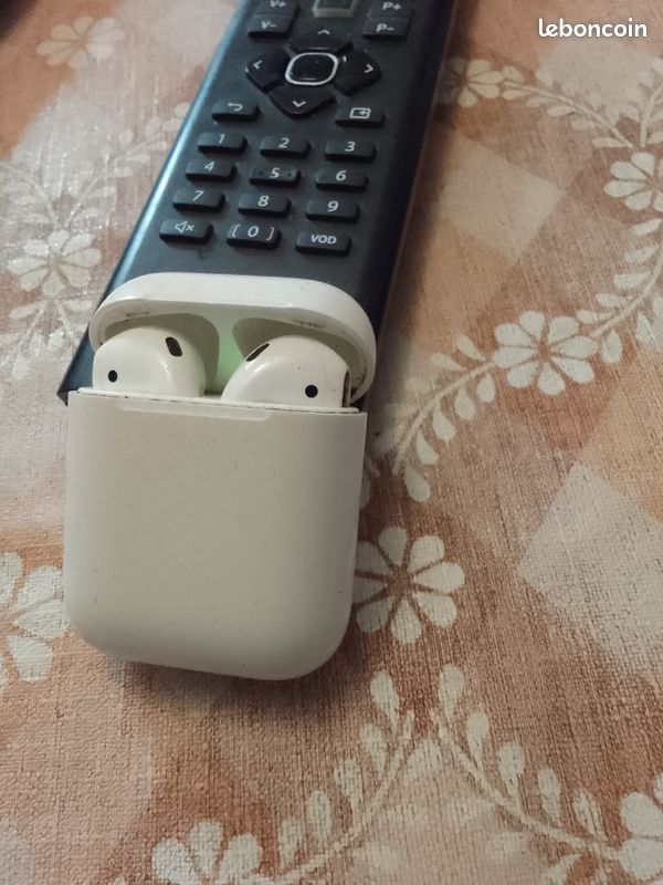 Airpod 2 (image 1)