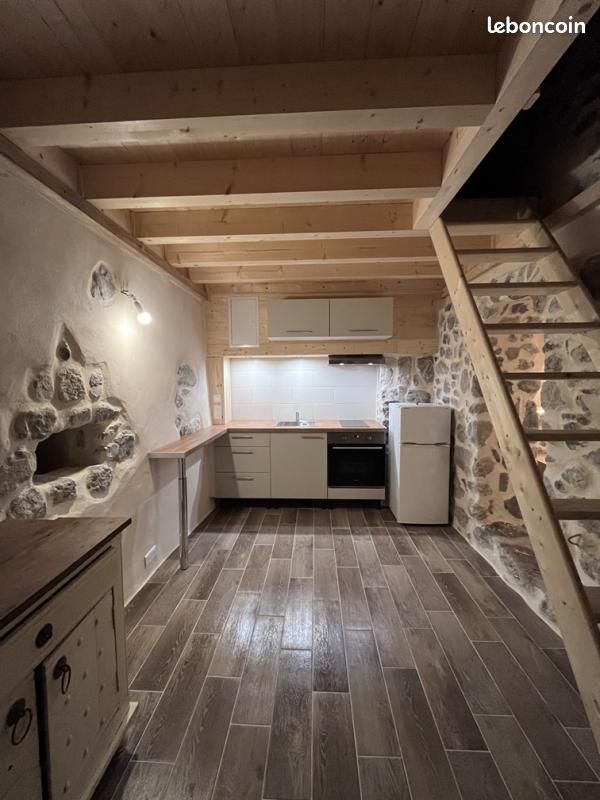 Maison 10 pièces 270 m² · à Savournon · 270 m² · 494 000 €
