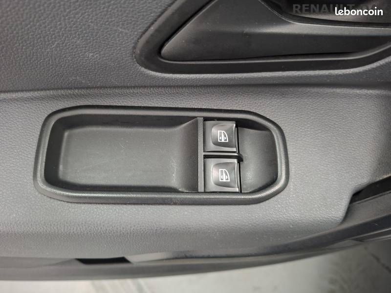 Dacia Duster ECO-G 100 4x2 Essentiel (image 30)