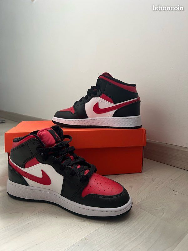 Mid Jordan Retro Rouge Et Noir Air Jordan Low Pour Femme Noir