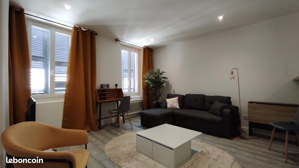 Appartement 2 pièces 42 m² · à Toulon · 42 m² · 732 €/mois