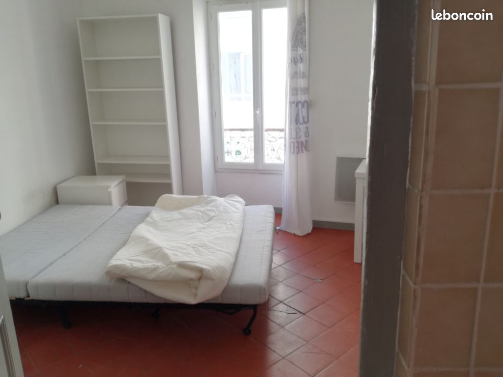 Appartement 1 pièce 22 m² · à Nîmes · 22 m² · 365 €/mois