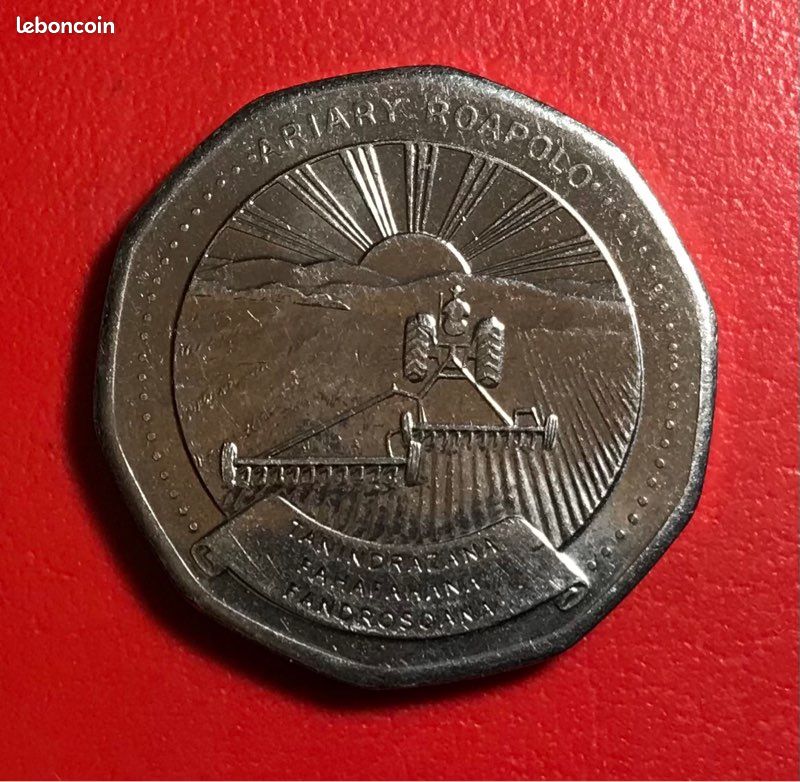 20 ariary - 3e légende - 1999 - MADAGASCAR (image 2)
