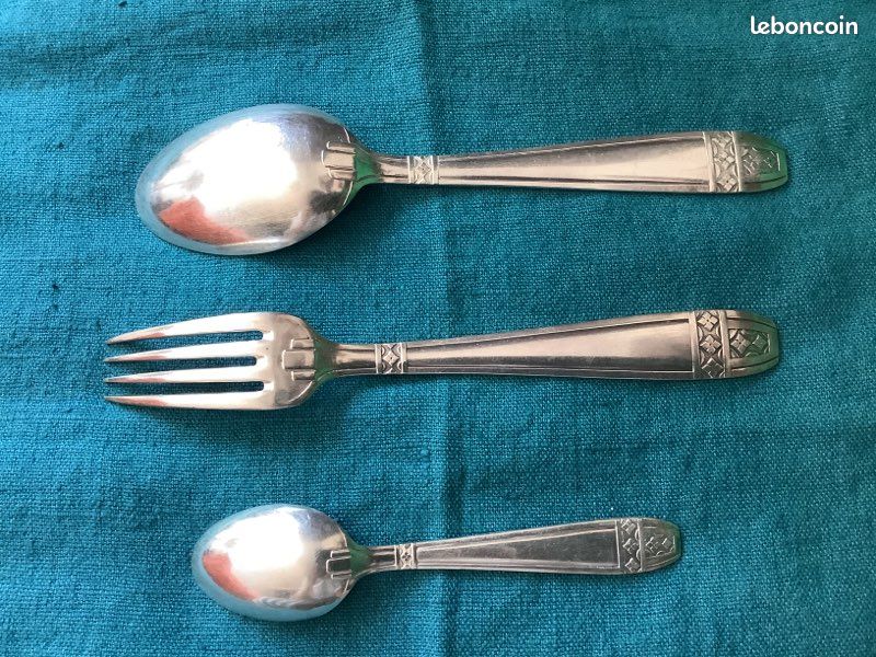 Set de Baptême Art Déco Vintage Métal argenté avec poinçons (image 11)