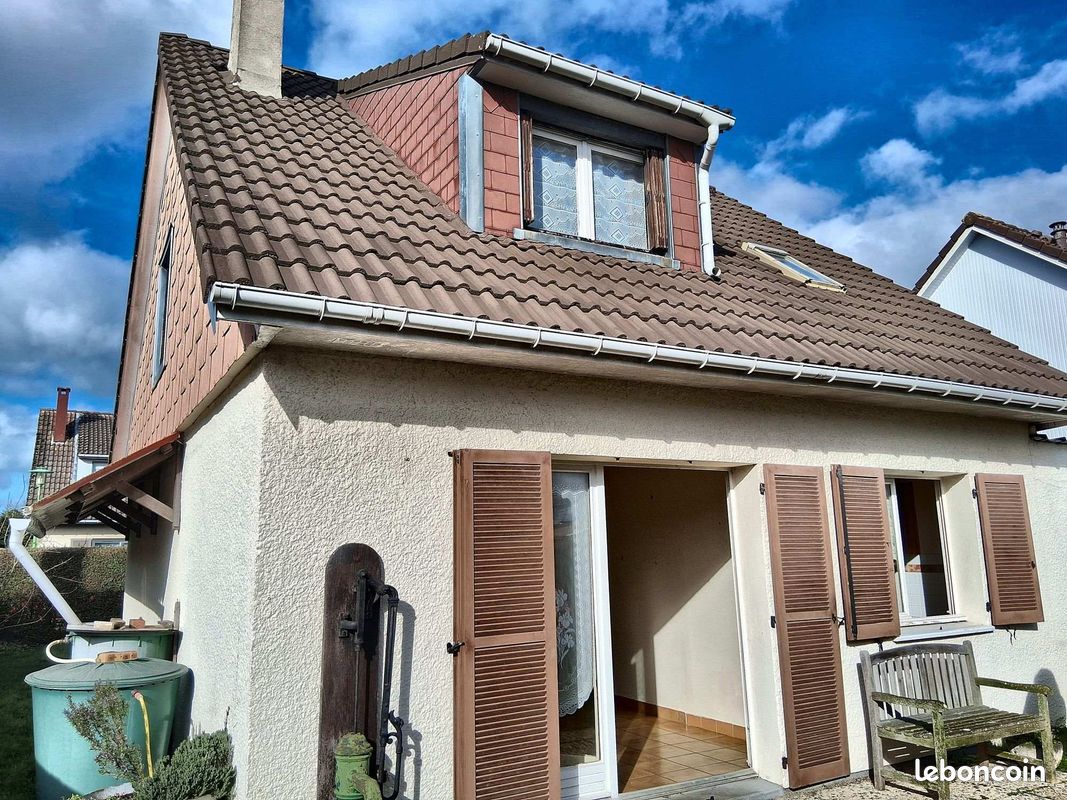 Maison 5 pièces 93 m² · à Montivilliers · 93 m² · 230 000 €