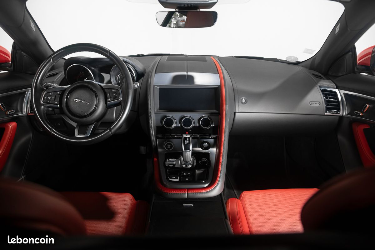 Jaguar F-Type V6 340 phase 2 - Apple Car Play (image 7)