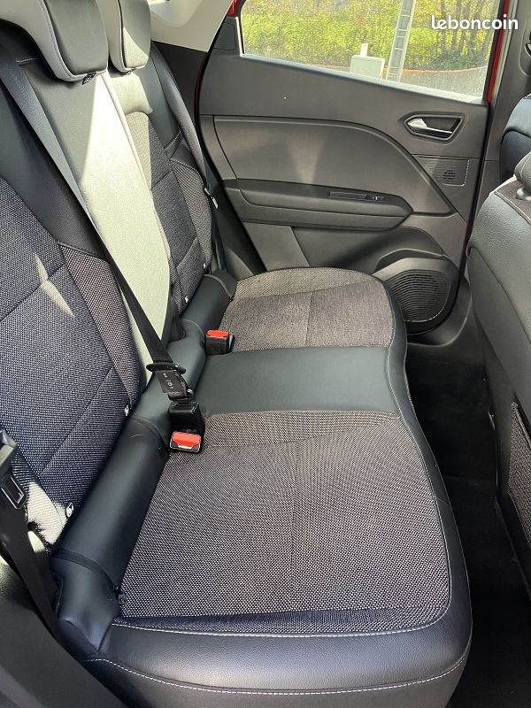 Renault Captur 1.6 E-TECH HYBRIDE RECHARGEABLE - 160 BVA MULTI- (image 4)