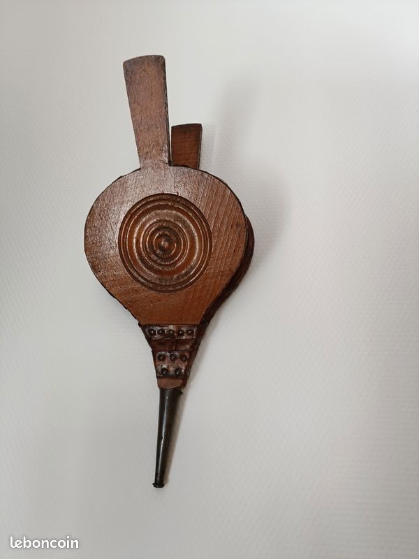Très ancien soufflet à cheminée (image 1)
