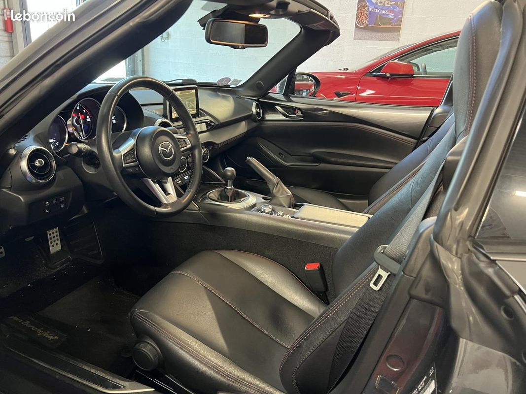 Mazda mx-5 roadster rf 2.0 skyactiv-g 160 selection (image 8)