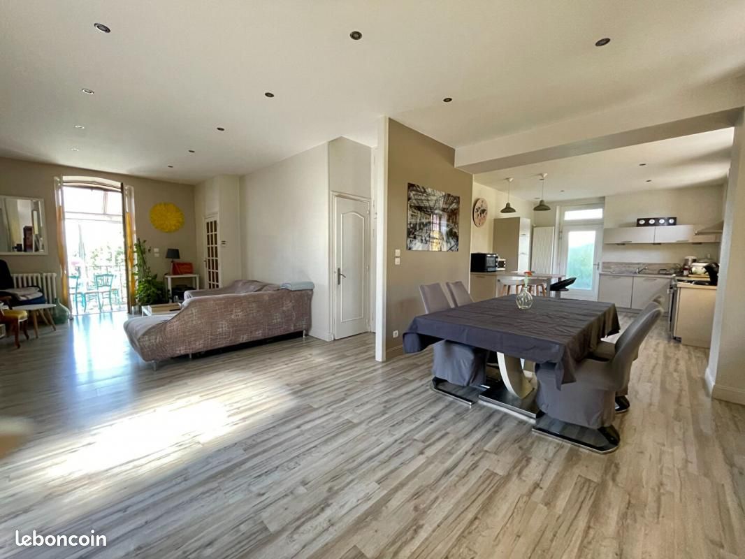 Maison 7 pièces 133 m² · à Montceau-les-Mines · 133 m² · 116 600 €