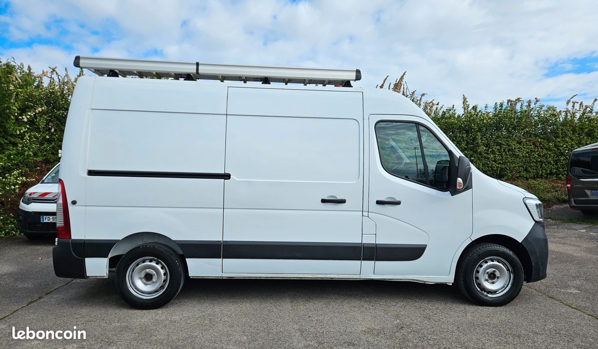 Renault master f3300 l2/h2 grand confort 2.3 dci 150 cv 3 places 1ere main carnet tva recuperable 2021 (image 2)