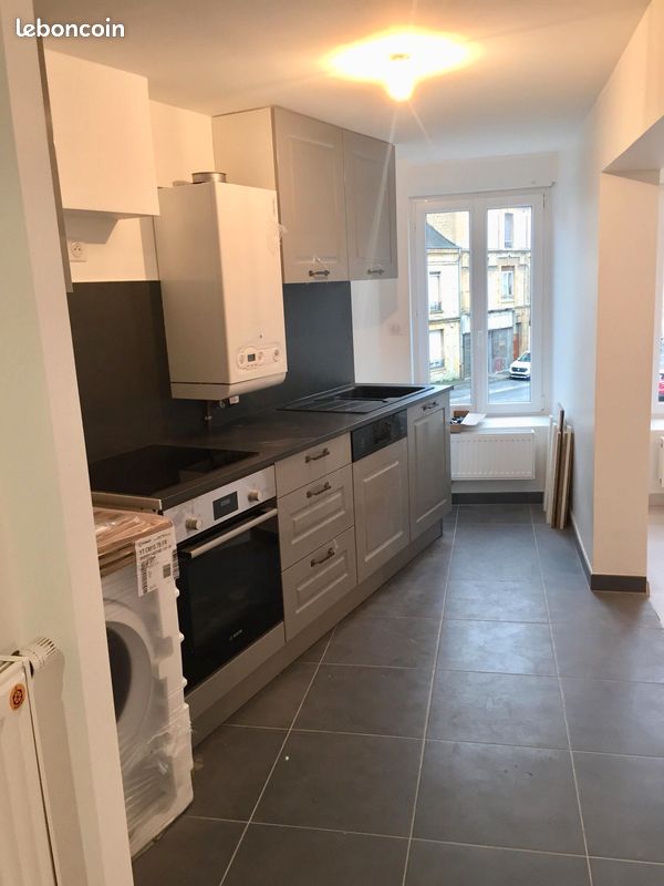 Appartement 4 pièces 70 m² · à Charleville-Mézières · 70 m² · 650 €