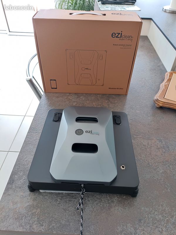 Robot vitre (image 1)