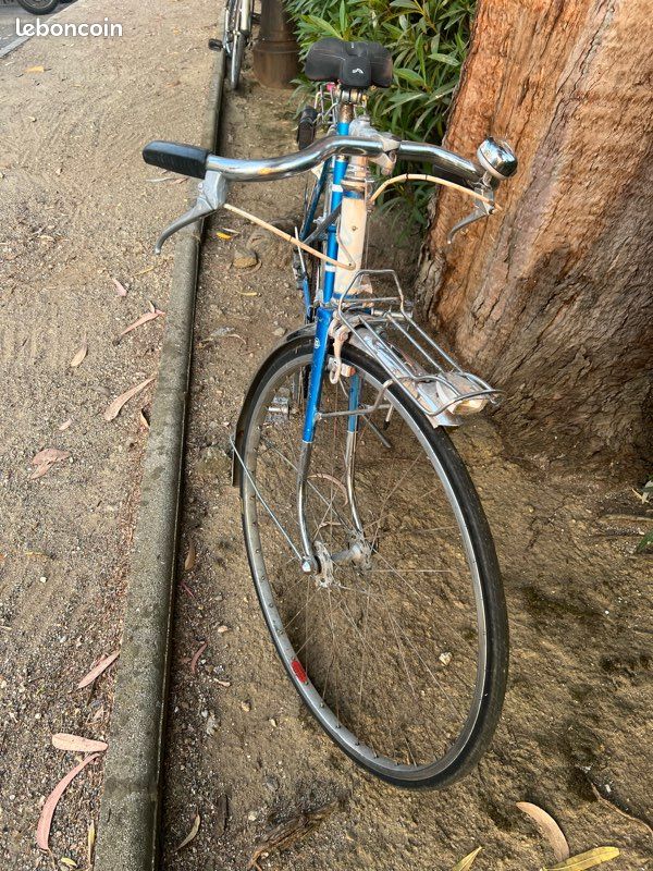 Vélo Vintage Motobecane blanc - Taille S – Vélos Vintages du Grenier Vélo Vintage Motobecane blanc - Taille S – Vélos Vintages du Grenier