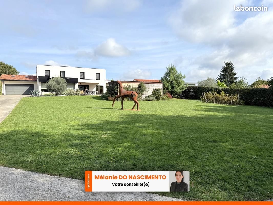 Maison 6 pièces 200 m² · à Pont-du-Château · 200 m² · 625 000 €
