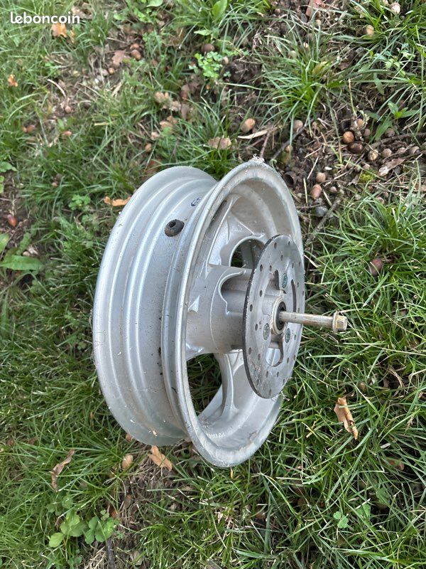 Jantes scooter 12 pouces avec disque avant (image 3)
