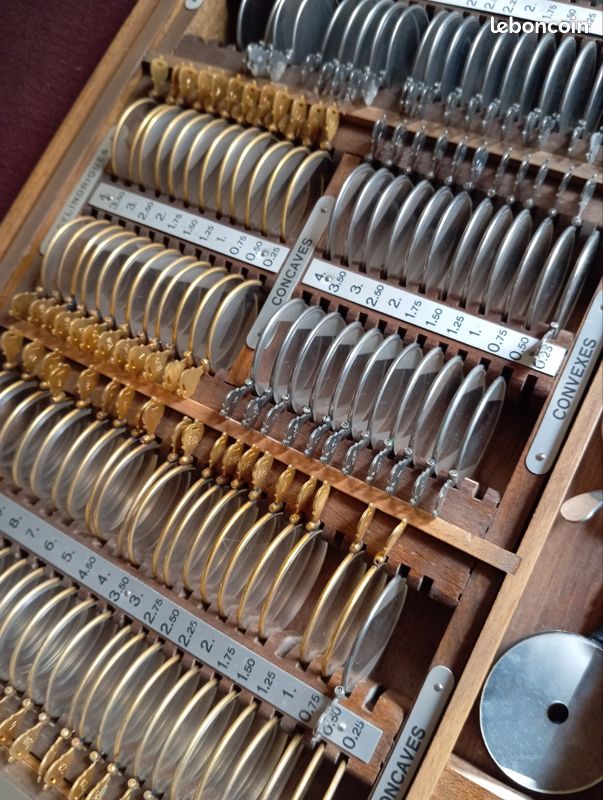Coffret ophtalmologue ancien incomplet (image 2)