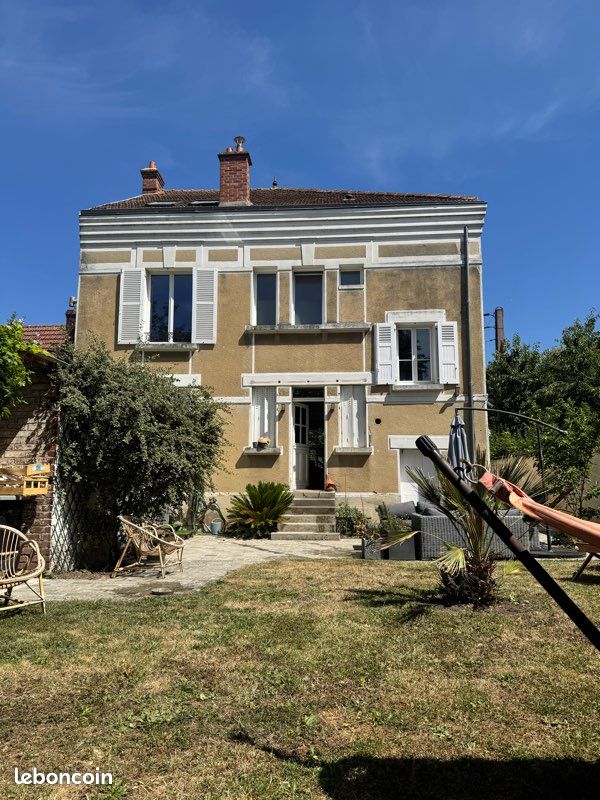 Maison 8 pièces 188 m² · à Soissons · 188 m² · 380 000 €