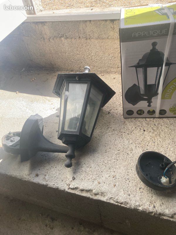 Lampes extérieures (image 2)