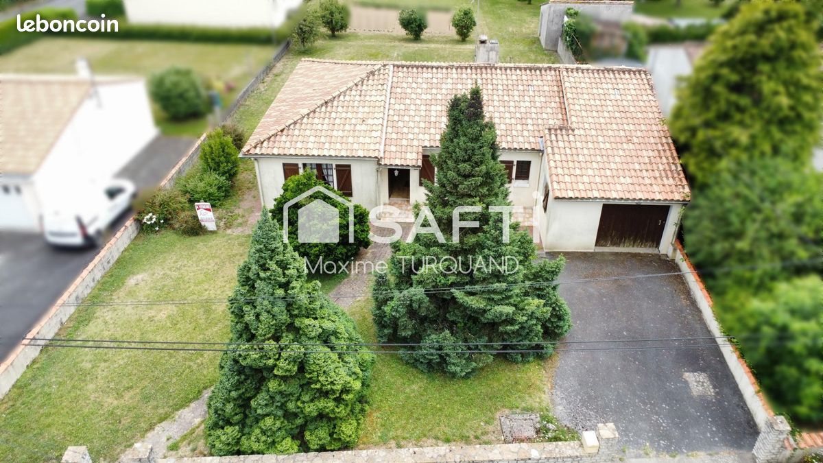 Maison 5 pièces 114 m² · à Saint-Pierre-du-Chemin · 114 m² · 131 000 €