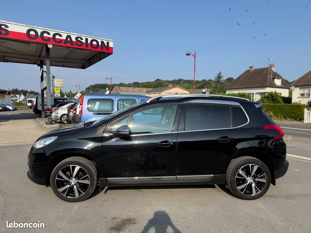 Peugeot 2008 1.6hdi 100 GT Line 2eme main tres propre (image 4)