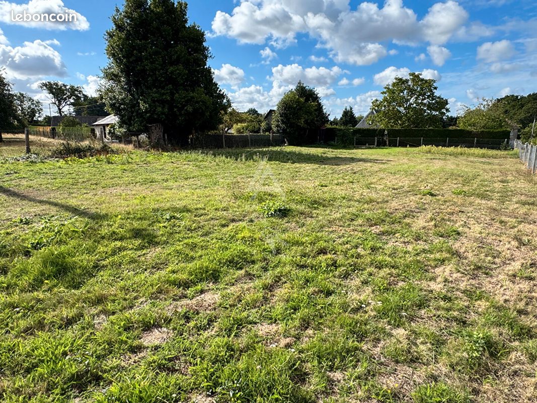 Terrain 830 m² · à Corneville-sur-Risle · 830 m² · 48 000 €