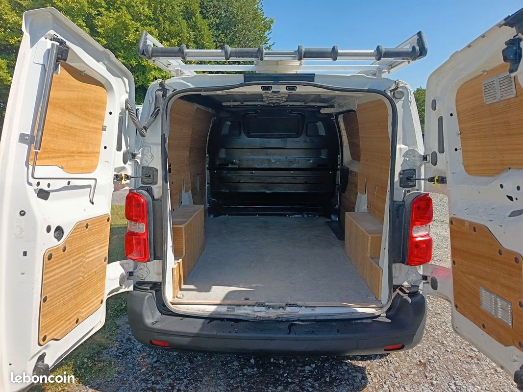 Citroën Jumpy Fg 1.5L BLUEHDI 120 CH CLUB/ GALERIE + ECHELLE LOA 48 MOIS 332 HT (image 9)