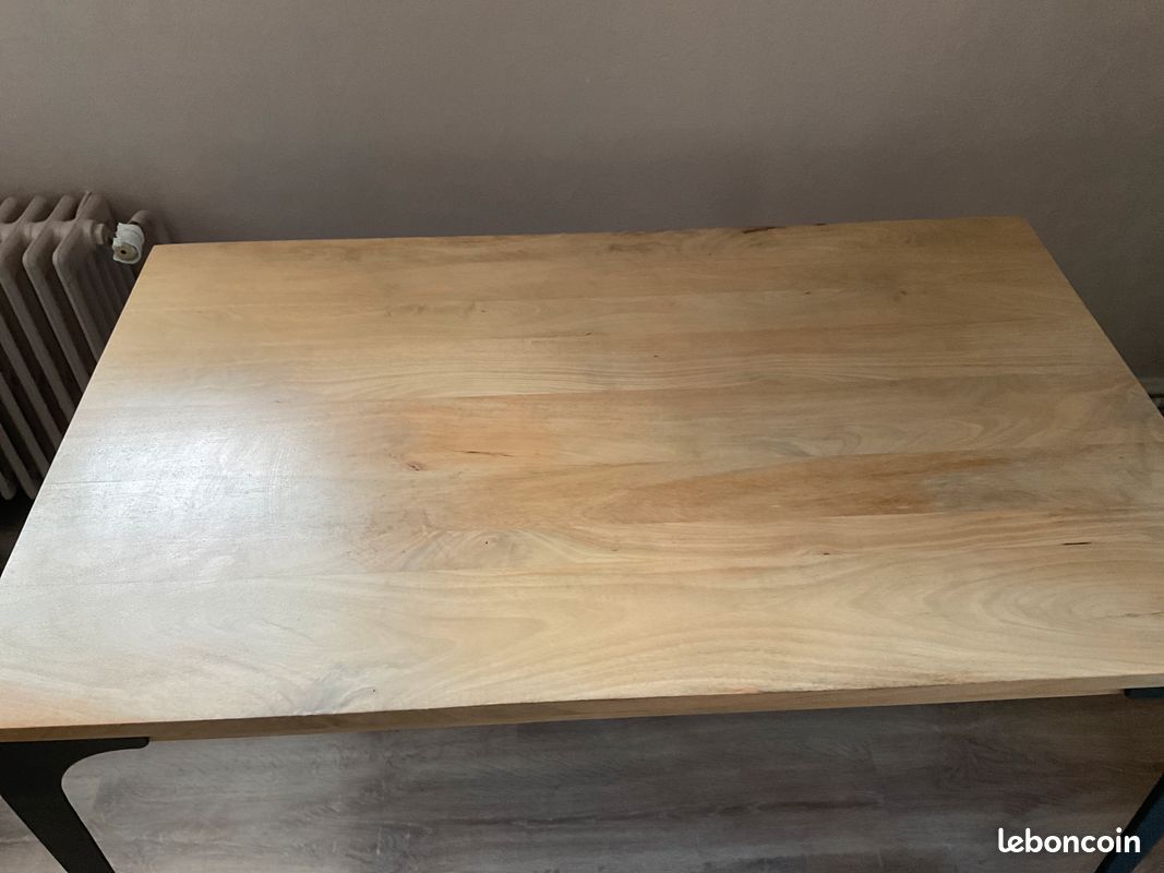 Table à manger Maison du Monde en manguier et métal long 125cm (image 3)
