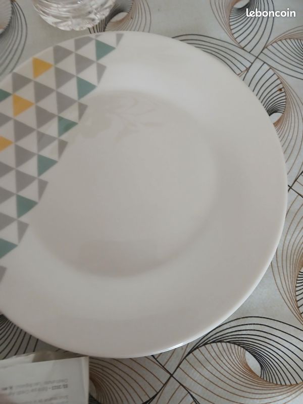 Le lot Assiettes (image 4)