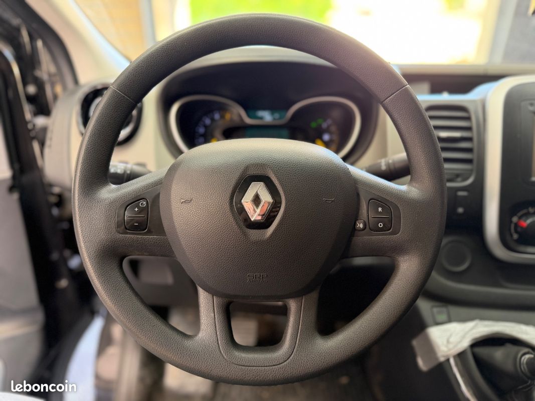 RENAULT TRAFIC CABINE APPROFONDIE L2H1 1200 KG DCI 140 CONFORT/Entretien Complet / Turbo neuf (image 15)