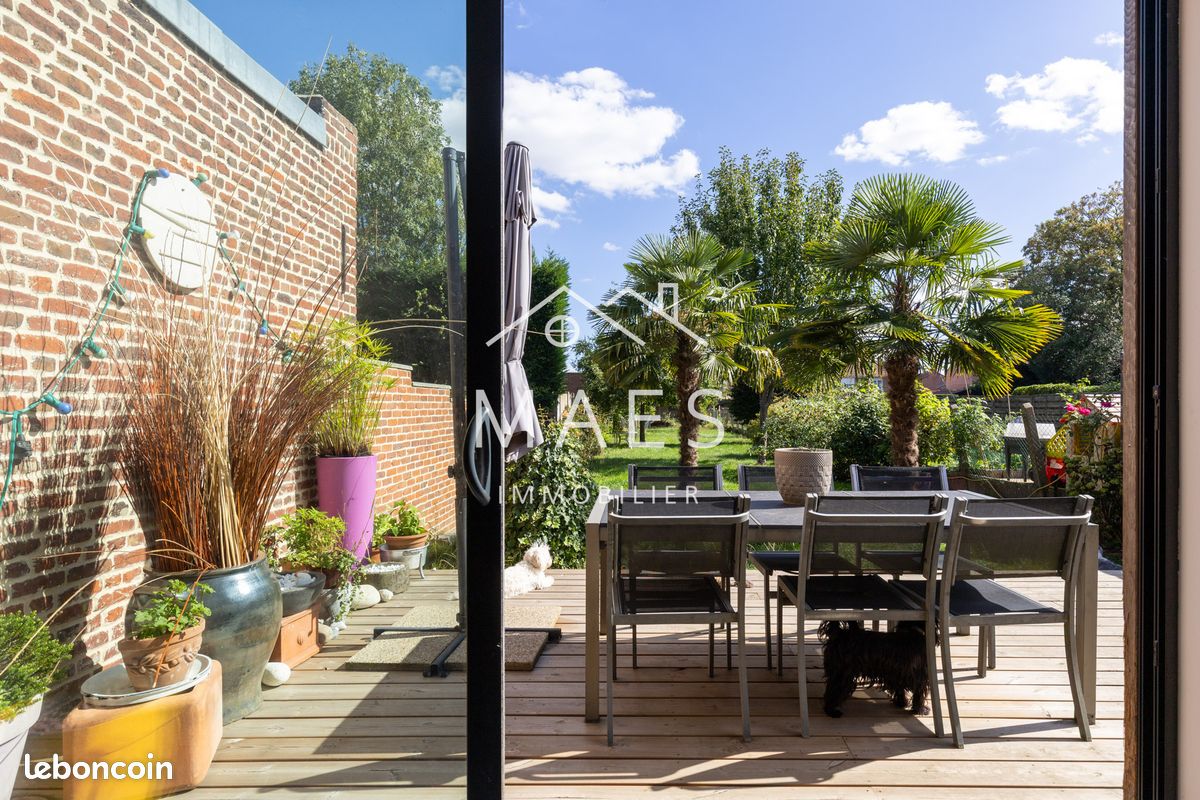 Maison 7 pièces 190 m² · à Wambrechies · 190 m² · 599 000 €