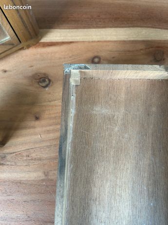 Ancienne Chambre à Coucher De Poupée En Bois (pitchpin ?) – 4 Pièces