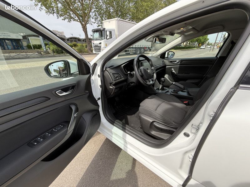 Renault MEGANE IV 1.5 DCI 110CH ENERGY BUSINESS (image 4)