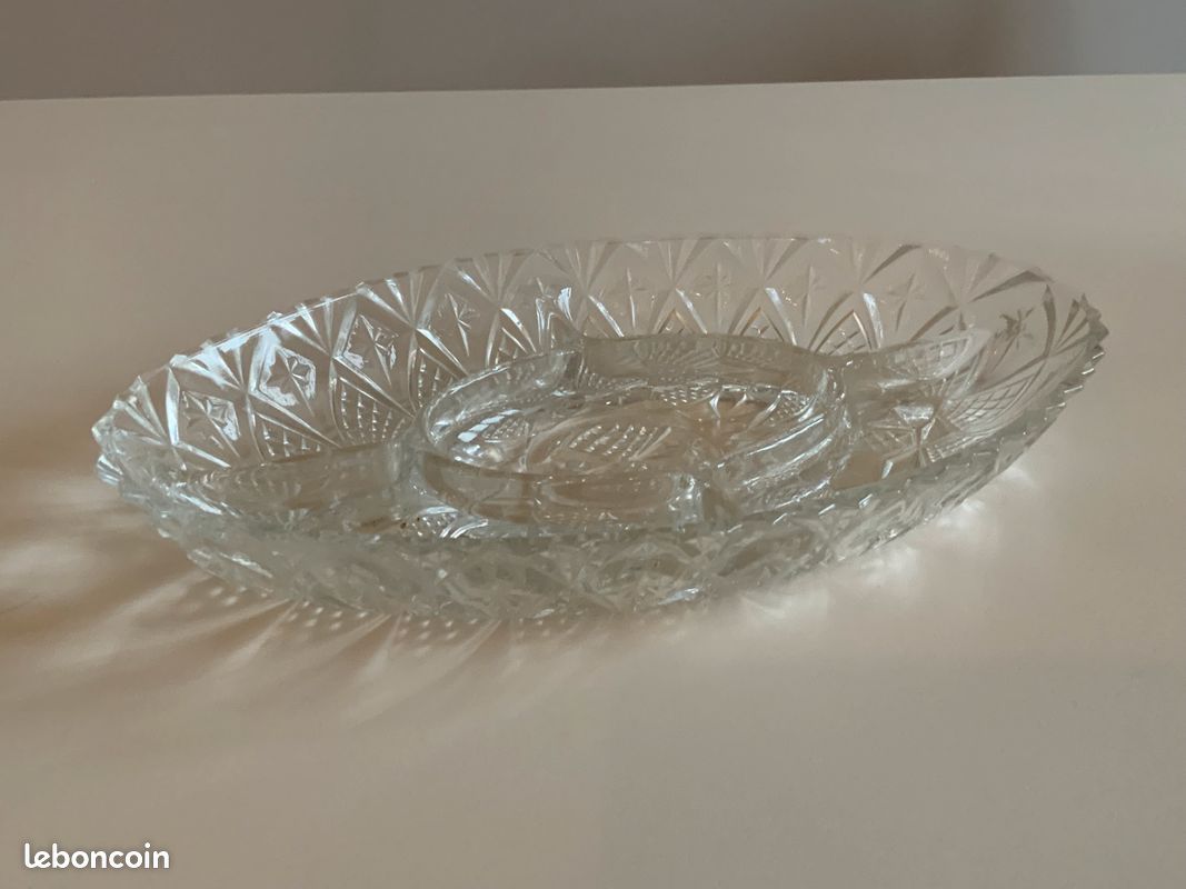 Plat apéritif ovale à 5 compartiments en verre (image 1)