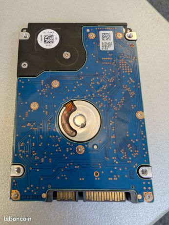 Disque Dur HGST 1 To – Modèle 5K1000-1000 – Pour Pièces Ou Réparation – Ne Démarre Plus