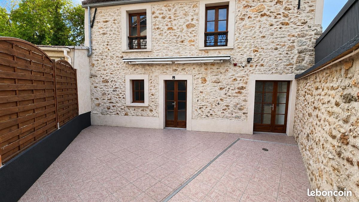 Maison 3 pièces 65 m² · à Lisses · 65 m² · 1 100 €
