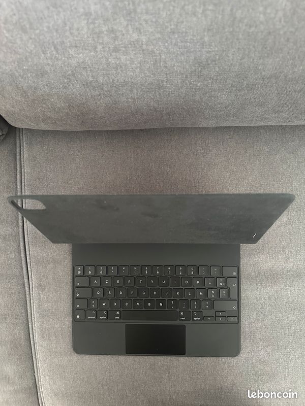 Magic Keyboard Noir - adapté pour iPad Air 13 (image 4)