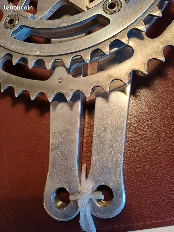 Couronne De Pédalier STRONGLIGHT 46 Dents BCD 122 – Vélo Course Vintage – Neuve