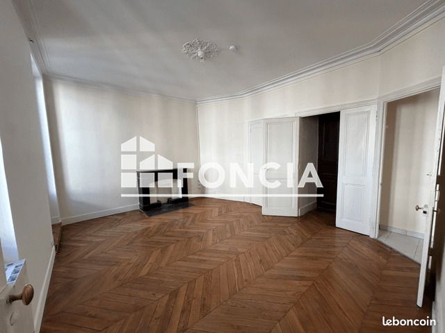 Appartement 2 pièces 43 m² · à Grenoble · 43 m² · 739 €