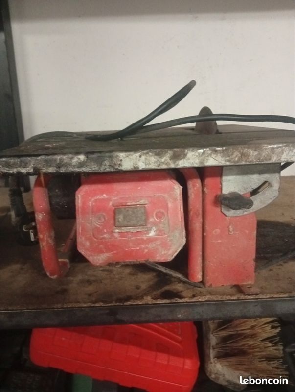 Machine coupe carreaux (image 1)