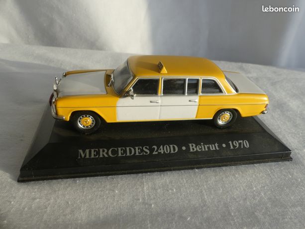 Lot Voitures Anciennes Miniatures Corgi - Mercedes 240 D, Citroën 2CV, US Van