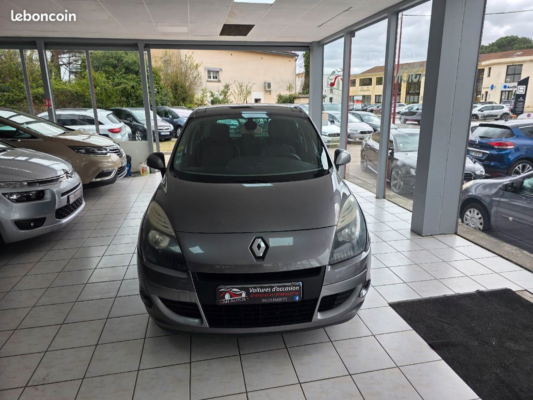 Renault scenic 3 1.6 dci - 16v turbo annee 2011 222000 (image 3)