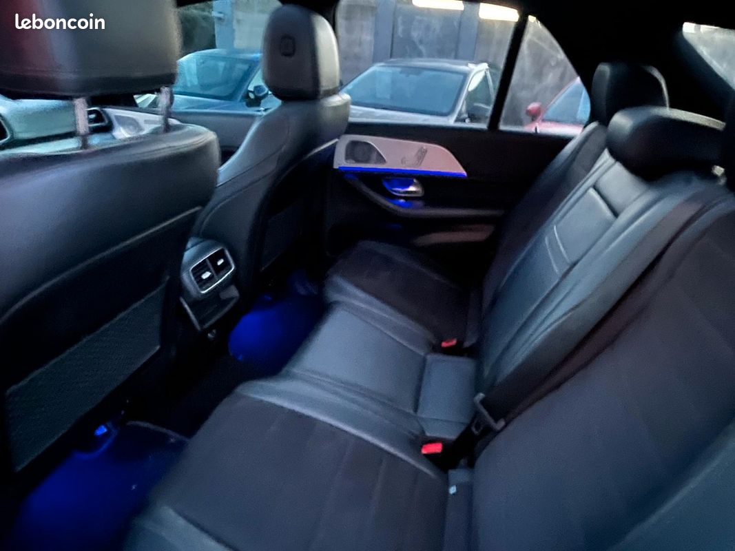 Mercedes Benz GLE 300 d 4M BOÎTE AUTO 7 PLACES FULL OPTIONS | ENTIÈREMENT RÉVISÉE & GARANTIE 12 MOIS (image 13)