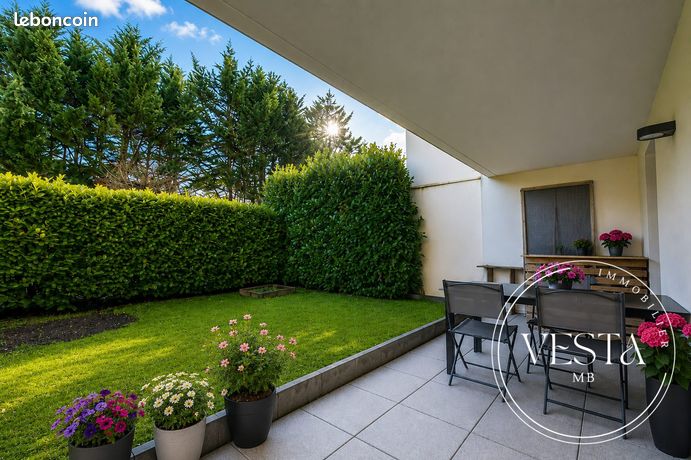 Appartement 2 pièces 43 m² — 8