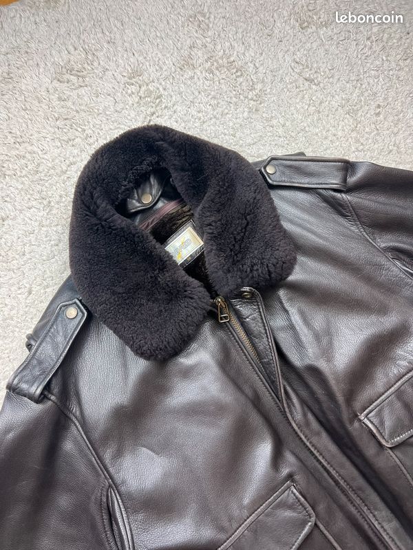 Blouson aviateur marron, cuir d'agneau - LCBOMBARDIER | Schott NYC