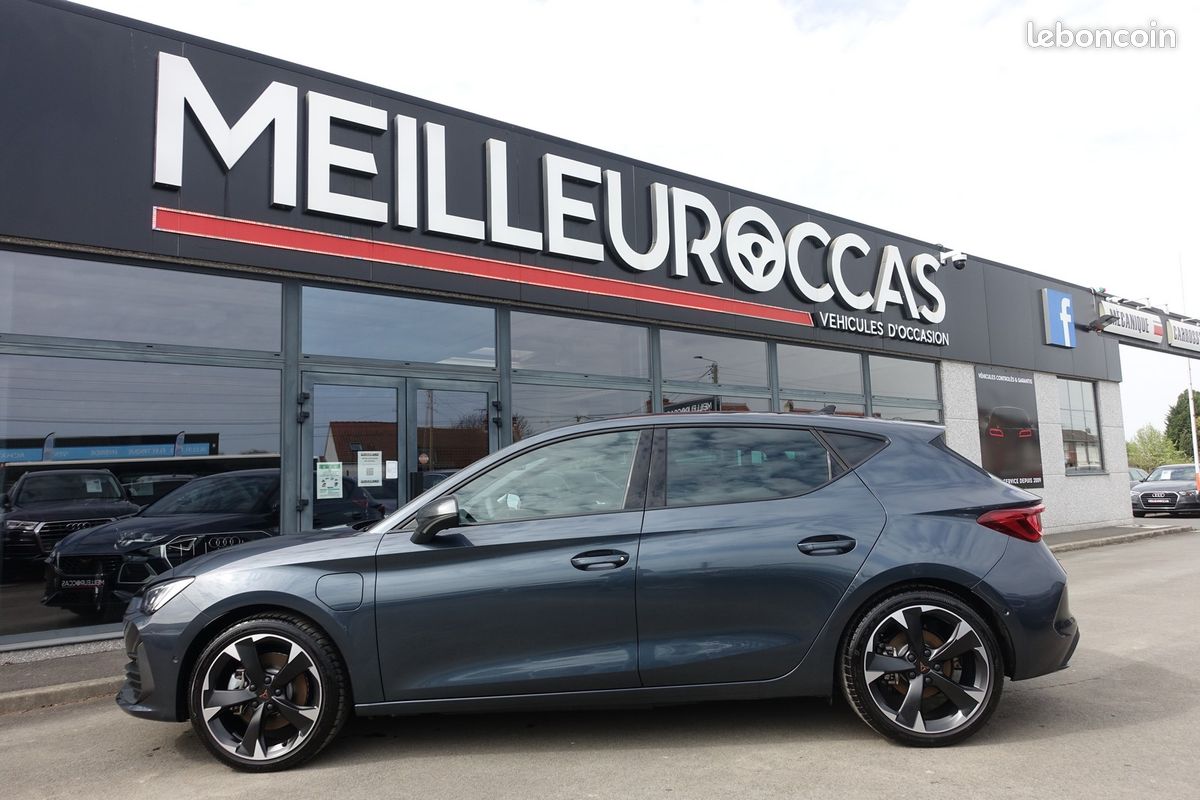 Cupra Leon FR e-hybride Dsg 204ch Sièges sport/Digital cockpit/Grd Gps/Carplay/Caméra/Pack ambiance/Régulateur/1°Main/Garantie 12 Mois (image 2)
