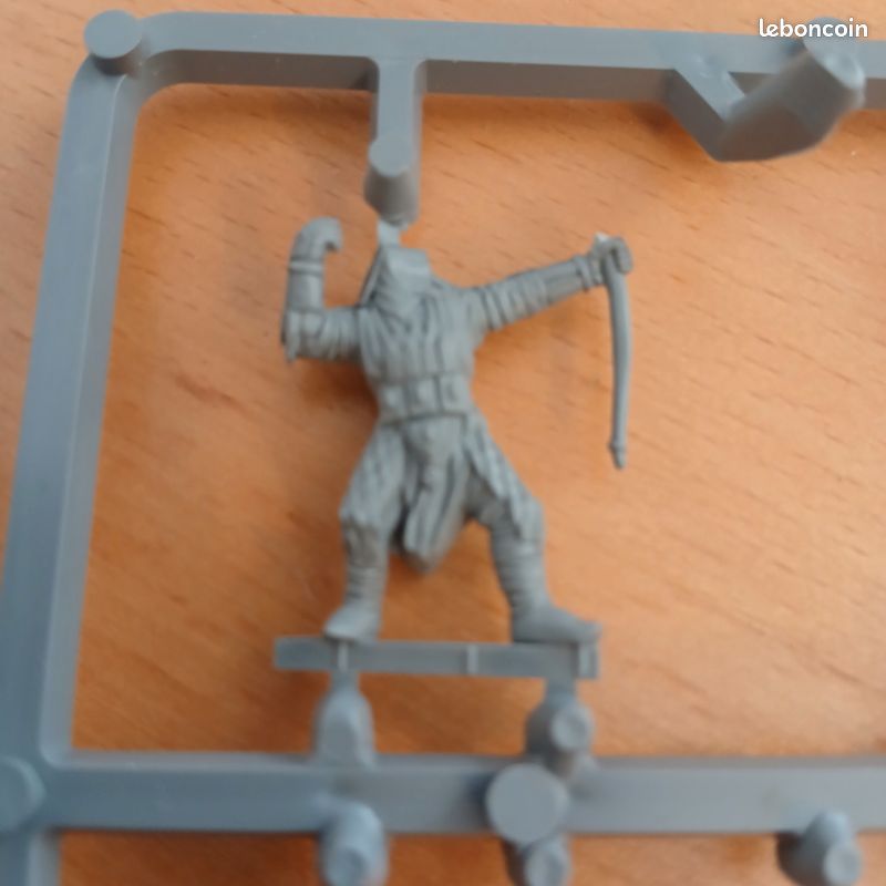 x24 Guerriers de l'ultime alliance incomplet Plastique